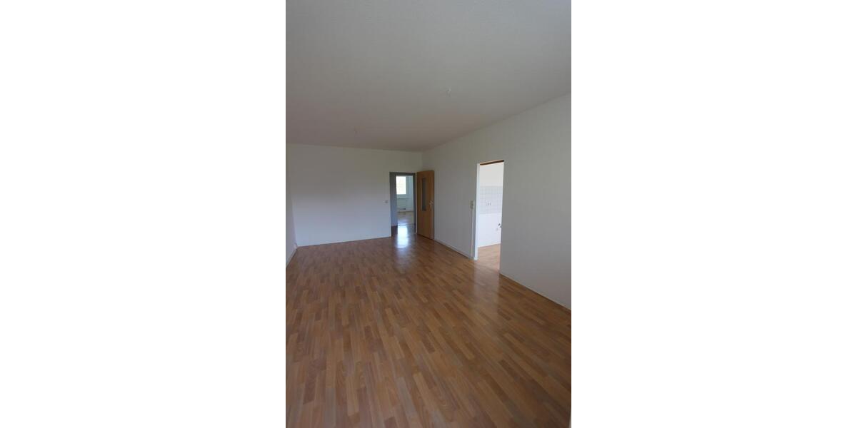 Etagenwohnung Gera Lusan - 2 Zimmer, 55 m&sup2;, 310&euro; | Angebot:24626388