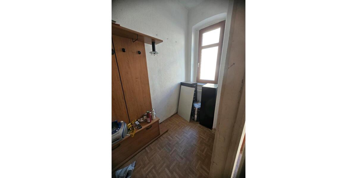 Etagenwohnung Meerane - 8 Zimmer, 180 m&sup2;, 50.000&euro; | Angebot:26757988