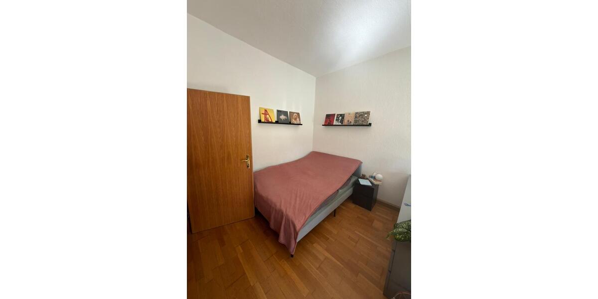 Etagenwohnung Gera Alt-Bieblach - 1 Zimmer, 49 m&sup2;, 360&euro; | Angebot:26552187