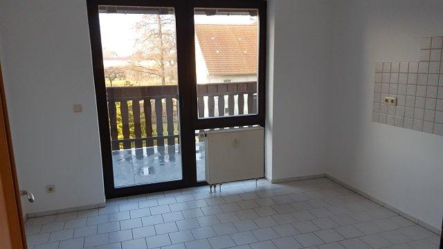 Dachgeschoßwohnung Triptis - 2 Zimmer, 65 m&sup2;, 430&euro; | Angebot:26035228