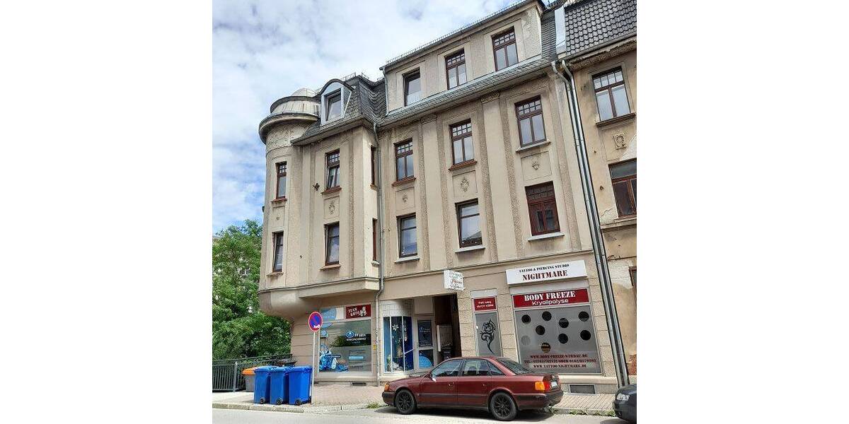 Denkmalgeschützter Altbau mit attraktiver Rendite fast im Zentrum zimmer