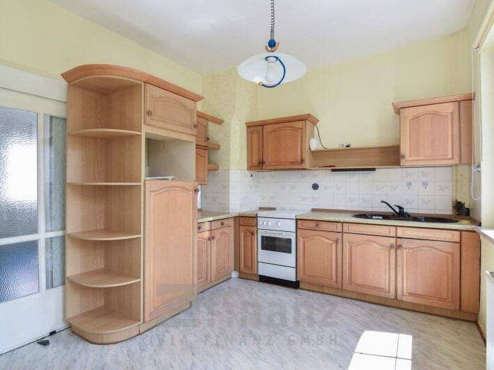 Reihenmittelhaus Crimmitschau - 5 Zimmer, 182 m&sup2;, 99.000&euro; | Angebot:26930213