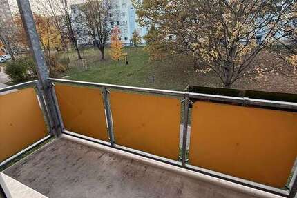 Wohnung zum Mieten in Gera 191,02 € 34.73 m² 1 zimmer