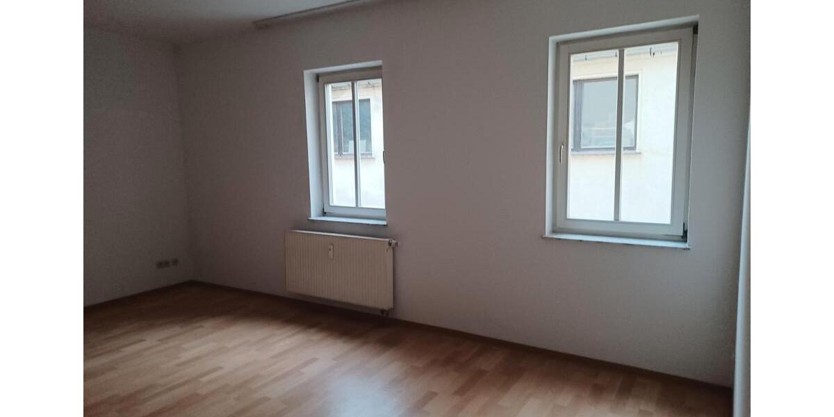 Etagenwohnung Altenburg - 2 Zimmer, 45 m&sup2;, 320&euro; | Angebot:26699996
