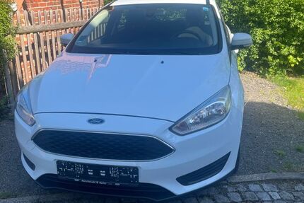 Ford Focus 111.700 km 4.200 &euro; Eineborn 07646