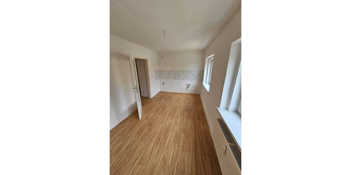 Etagenwohnung Altenburg Drescha - 3 Zimmer, 66 m&sup2;, 385&euro; | Angebot:26902607