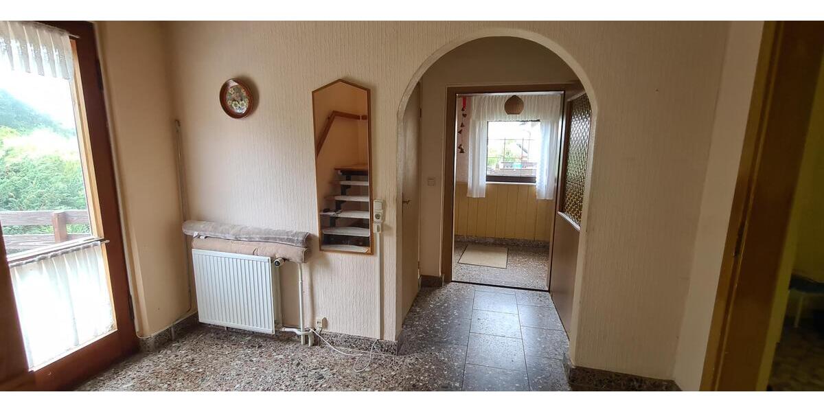 Einfamilienhaus in sehr ruhiger Dorflage, sofort beziehbar - Einfamilienhaus Hermsdorf | Angebot:26235304