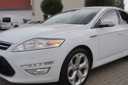 Ford Mondeo 150.800 km 8.990 € Kretzschau 06712