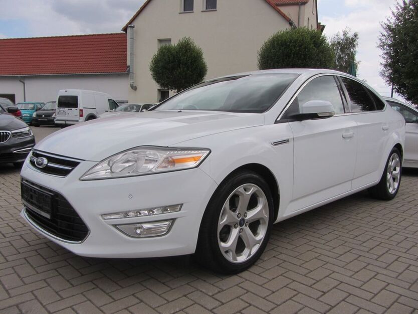 Ford Mondeo 150.800 km 8.990 € Kretzschau 06712