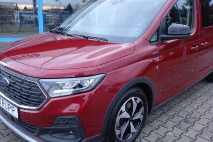 Ford Grand Tourneo 32.700 km 32.850 € Triptis 07819