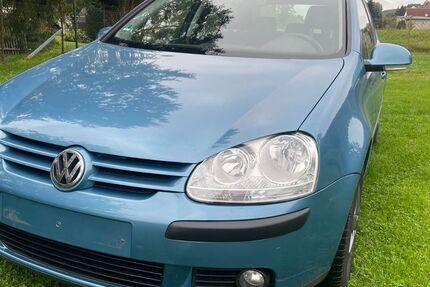 VW Golf 225.000 km 1.950 € Gera 07546