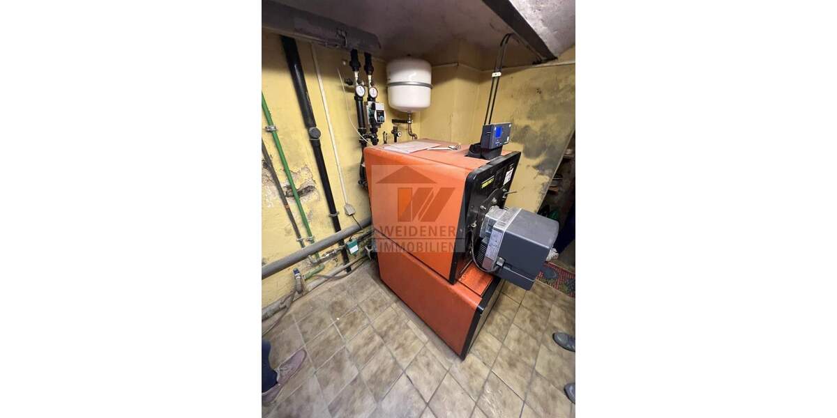 Mehrfamilienhaus mit Potential in zentraler Lage von Weida sucht Sie als neuen Besitzer! 1 zimmer