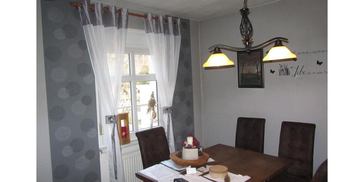 Einfamilienhaus Mohlsdorf-Teichwolframsdorf Teichwolframsdorf - 9 Zimmer, 162 m&sup2;, 118.000&euro; | Angebot:24674310