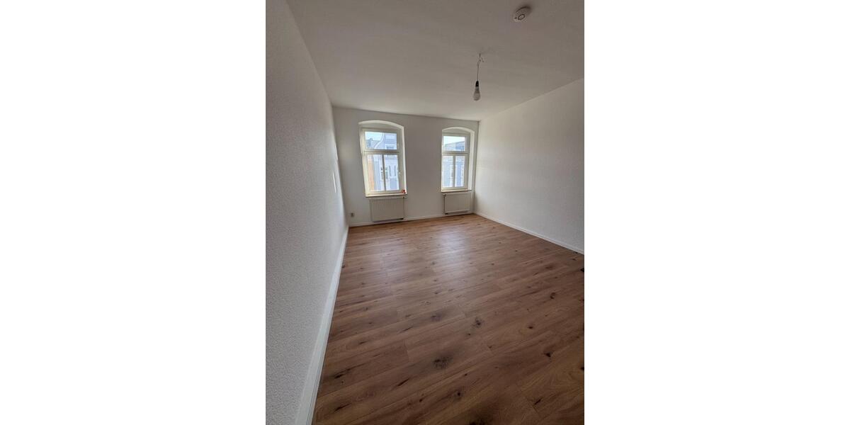 Etagenwohnung Gera Alt-Bieblach - 4 Zimmer, 101 m&sup2;, 646&euro; | Angebot:25397066