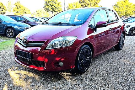 Toyota Auris 140.101 km 4.980 € Zwickau 08056