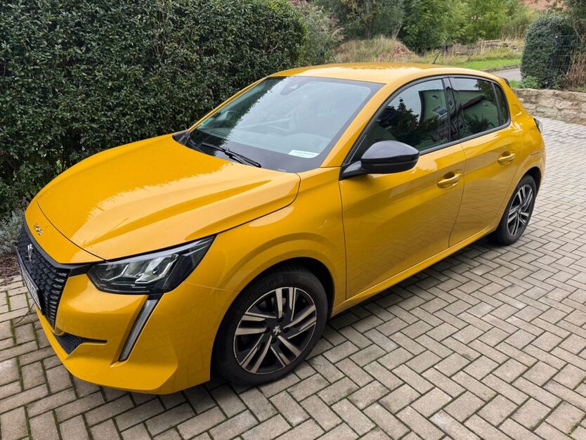Peugeot 208 19.000 km 16.400 € Gera 07545