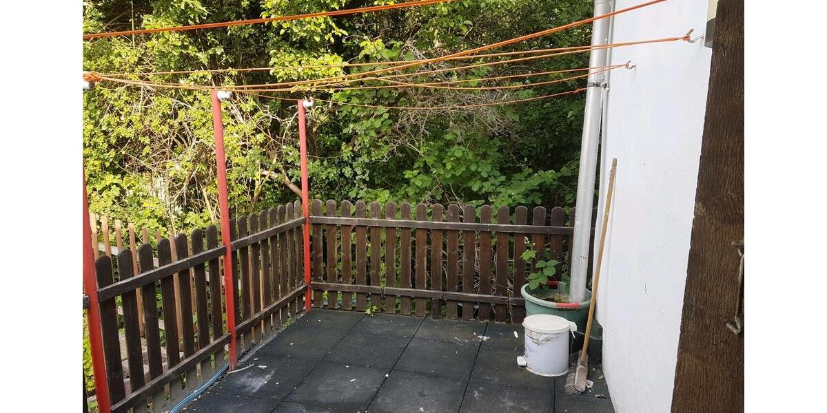 Etagenwohnung Meuselwitz - 8 Zimmer, 160 m&sup2;, 1.200&euro; | Angebot:26321990