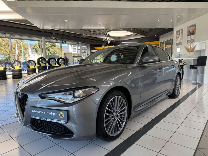 Alfa Romeo Giulia 40.518 km 25.950 € Glauchau 08371