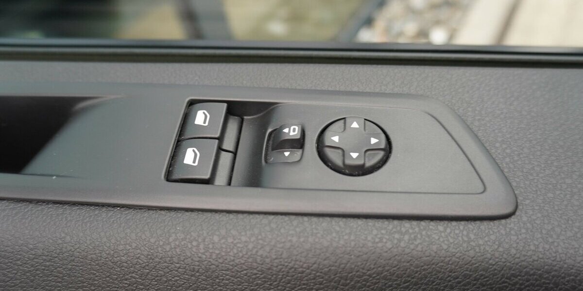 Fiat Scudo MultiCab L2 145 / Sitzheizung + Navi 48.952 km 26.775 &euro; Münchenbernsdorf 07589