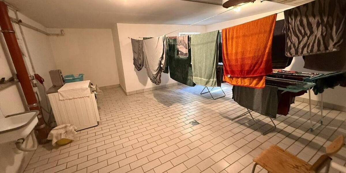 Etagenwohnung Gera Innenstadt - 1 Zimmer, 63 m&sup2;, 65.000&euro; | Angebot:26273497