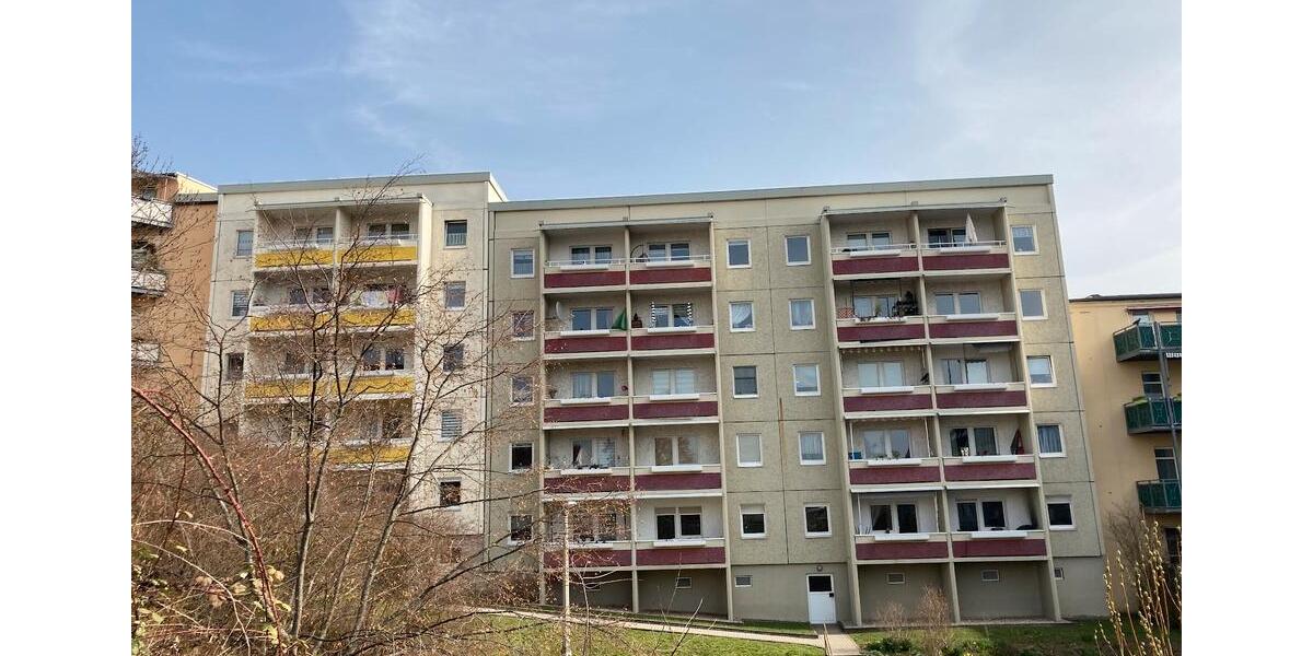 Dachgeschoßwohnung Gera - 2 Zimmer, 53 m&sup2;, 300&euro; | Angebot:26425567
