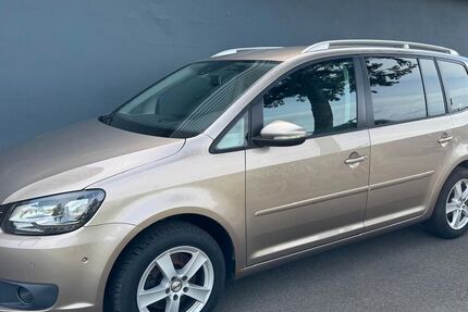 VW Touran 104.885 km 7.500 &euro; Langenwetzendorf 07957