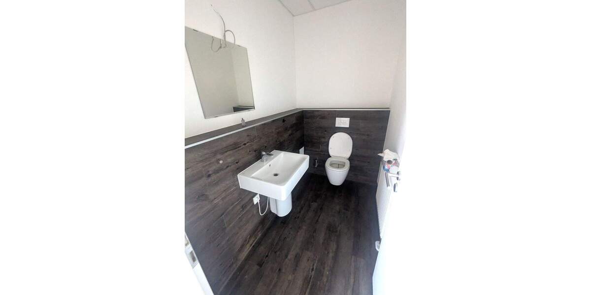 Gewerbeobjekt Eisenberg - 9 Zimmer, 440 m&sup2;, 2.420&euro; | Angebot:25695950