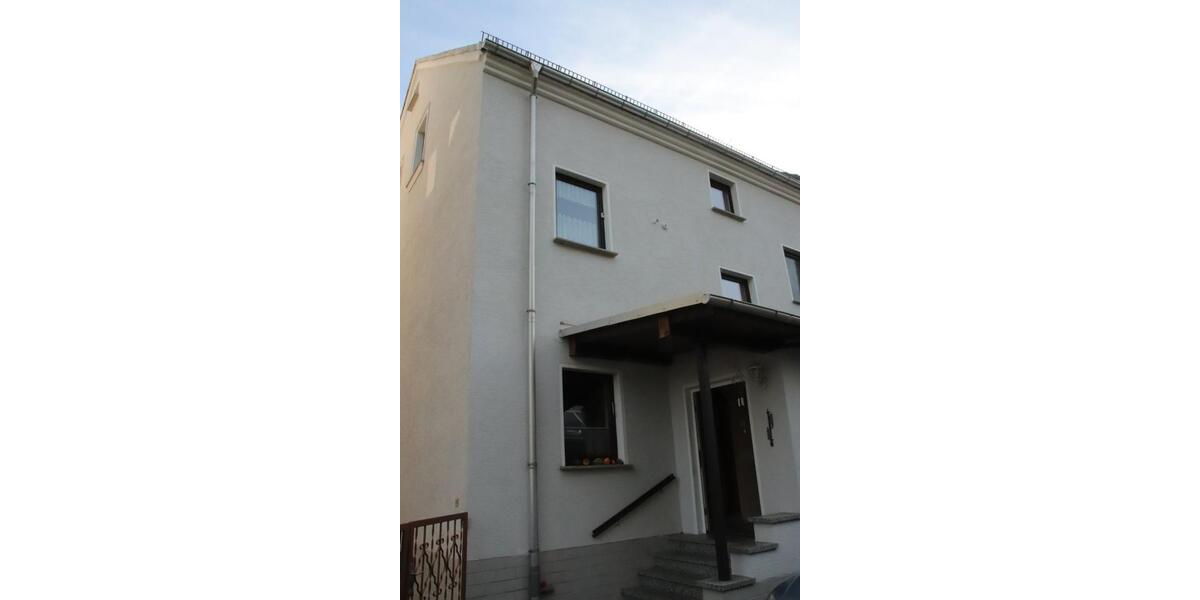 Doppelhaushälfte Crimmitschau - 12 Zimmer, 170 m&sup2;, 125.000&euro; | Angebot:26226267