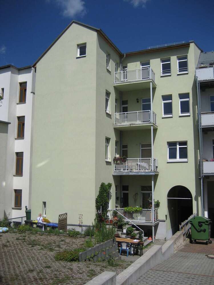 komplett möblierte 3-Zim-Wohnung mit Balkon - auch kurzfristige Mietzeit möglich