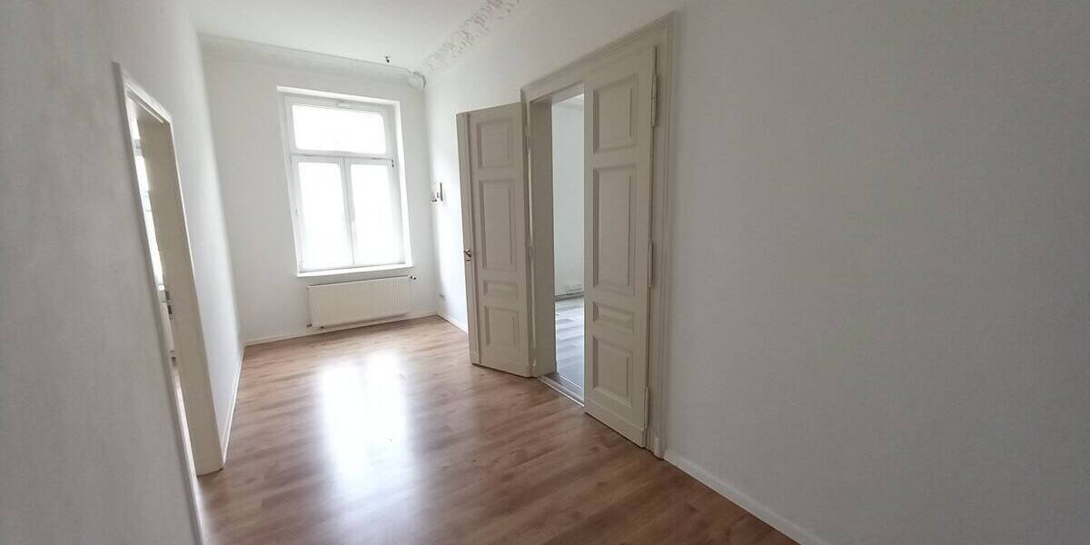 Etagenwohnung Crimmitschau - 3 Zimmer, 100 m&sup2;, 550&euro; | Angebot:26187736