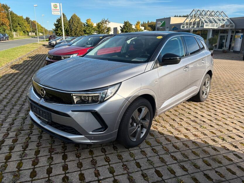 Opel Grandland (X) 15.200 km 23.950 € Triptis 07819