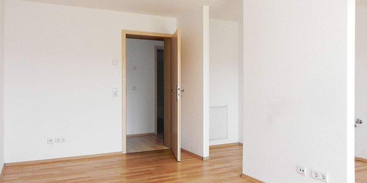 Etagenwohnung Greiz - 2 Zimmer, 55 m&sup2;, 360&euro; | Angebot:24758166