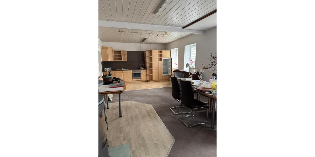 Reihenendhaus Immobilie Wohngebäude mit Garten 8 zimmer