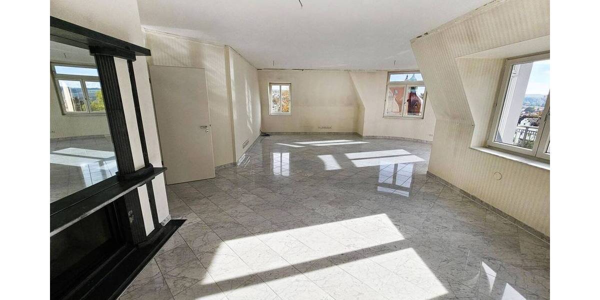 Etagenwohnung Crimmitschau - 5 Zimmer, 248 m&sup2;, 446.400&euro; | Angebot:25958956