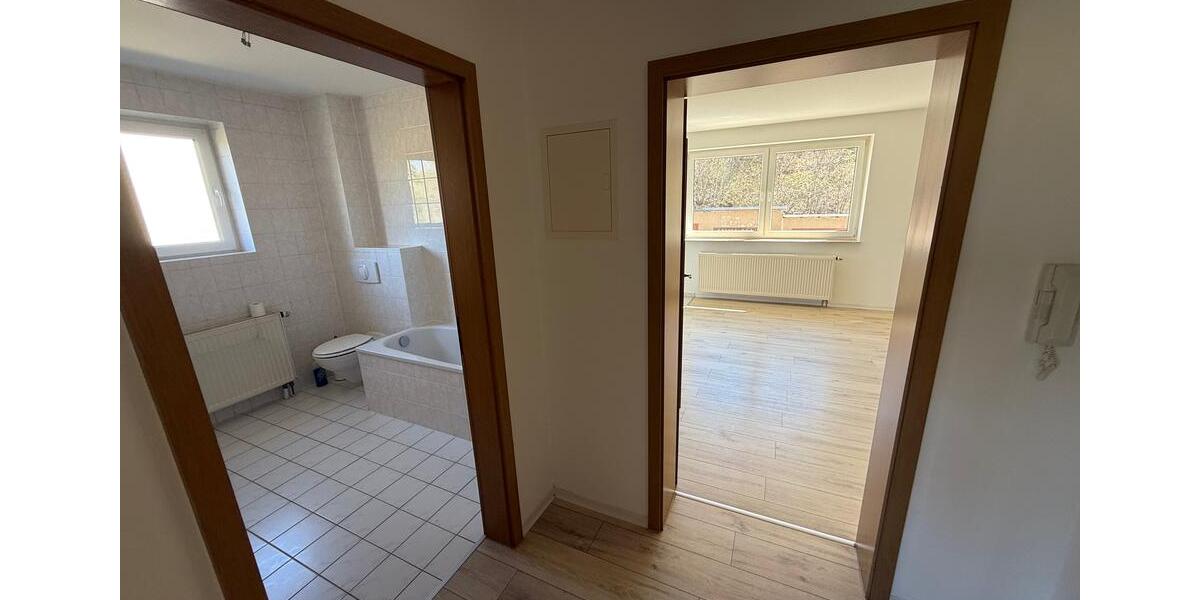 Etagenwohnung Weida - 2 Zimmer, 52 m&sup2;, 315&euro; | Angebot:26072433