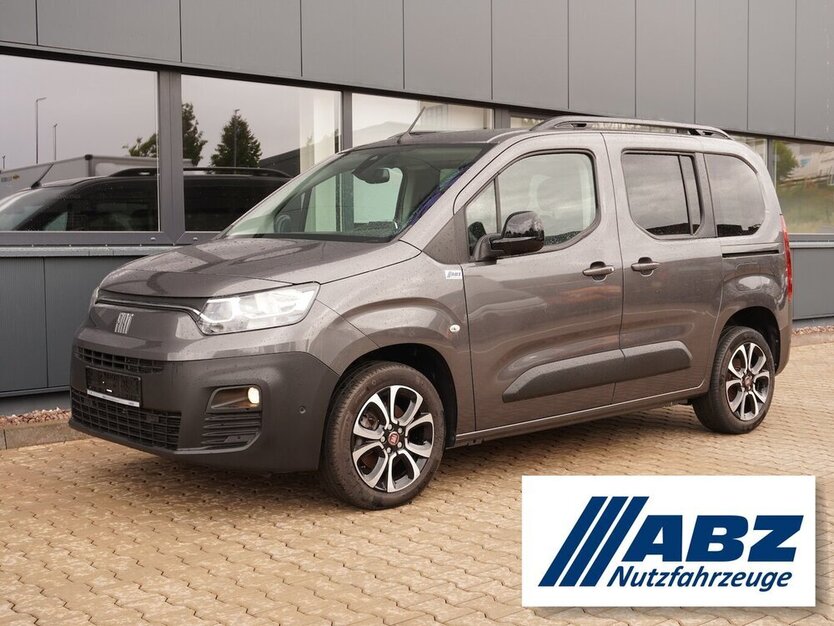 Doblo Kombi 1.5 / Panoramadach + 5- Sitzer