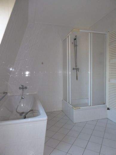 Vermietete, gemütliche 2-Zimmer-Eigentumswohnung mit Carportplatz in Hohenleuben zu verkaufen 2 zimmer