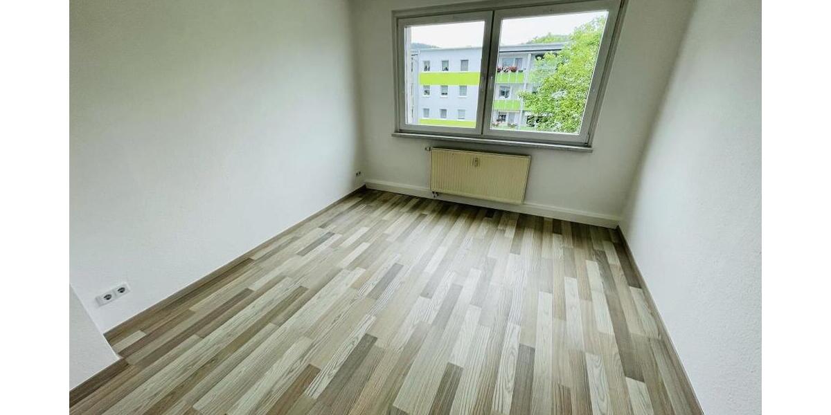 Sonnige 4 Raum Whg. mit Balkon in Gera-Langenberg! - Etagenwohnung Gera Langenberg | Angebot:26335683