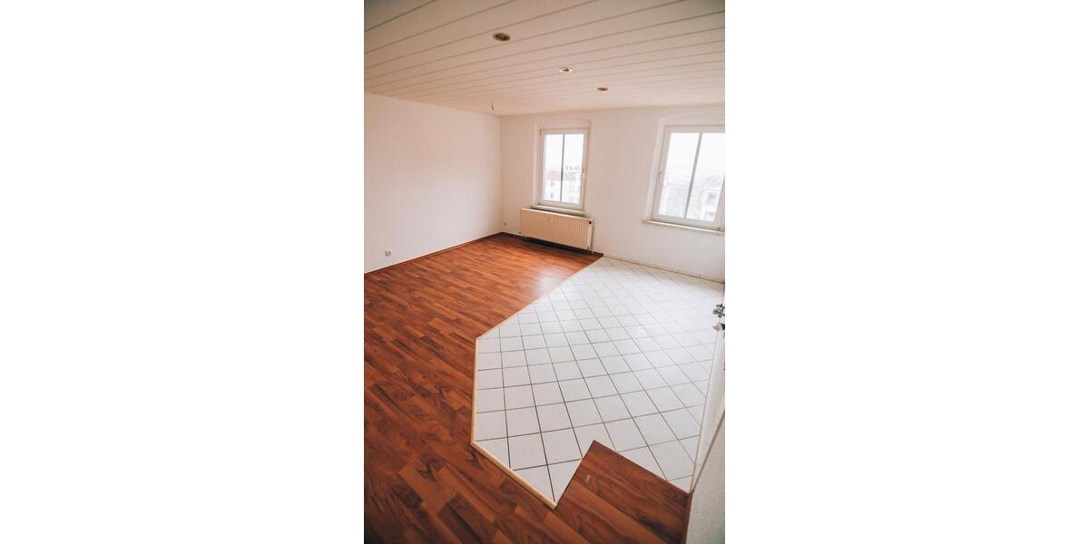 Dachgeschoßwohnung Gera Alt-Bieblach - 2 Zimmer, 75 m&sup2;, 449&euro; | Angebot:26112908