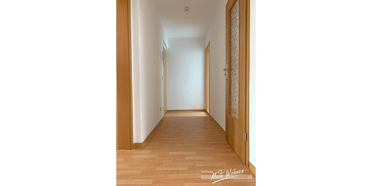 Erdgeschoßwohnung Zeitz - 3 Zimmer, 61 m&sup2;, 380&euro; | Angebot:26235242