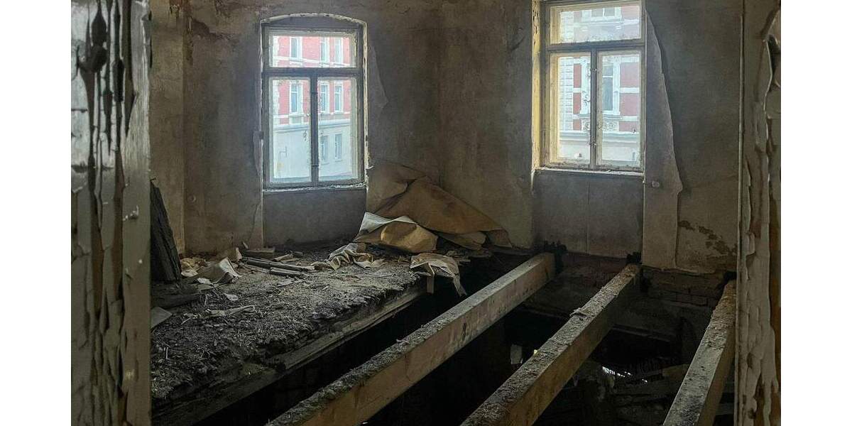 Mehrfamilienhaus, Wohnhaus Gera Pforten - 4 Zimmer, 790 m&sup2;, 130.000&euro; | Angebot:25695871
