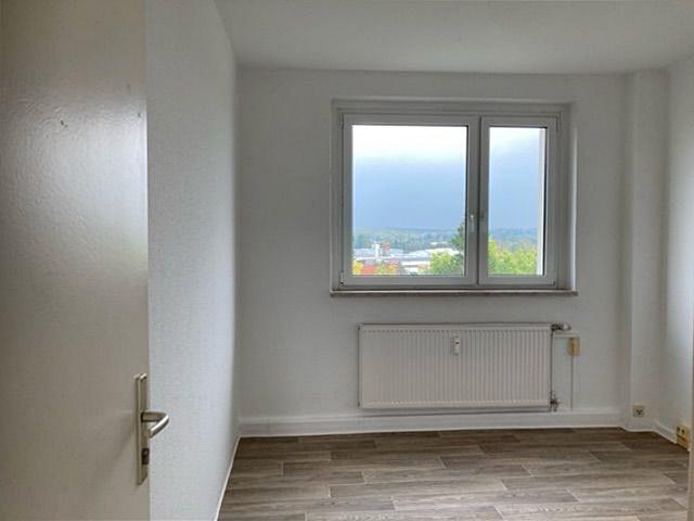 Etagenwohnung Hermsdorf - 4 Zimmer, 73 m&sup2;, 440&euro; | Angebot:26382389