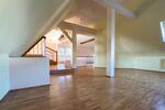 Wohnen mal anders! Imposante Dachgeschosswohnung mit Balkon und Aufzug! - Dachgeschoßwohnung Gera Alt-Bieblach | Angebot:26386423