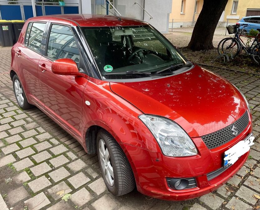 Suzuki Swift 82.000 km 2.650 € Gera 07545