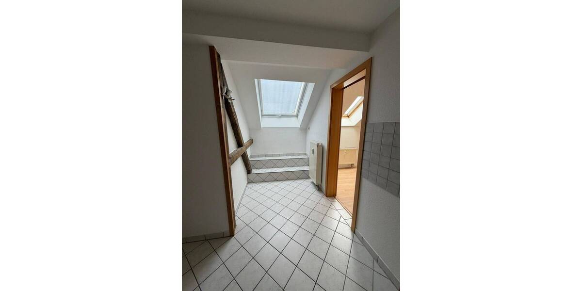 Etagenwohnung Gera Ostviertel - 4 Zimmer, 110 m&sup2;, 772&euro; | Angebot:26740550