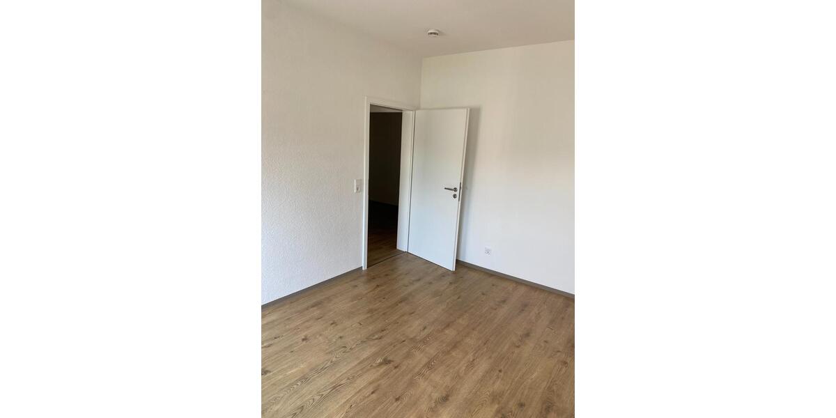 Mehrfamilienhaus, Wohnhaus Werdau - 350.000&euro; | Angebot:23010115