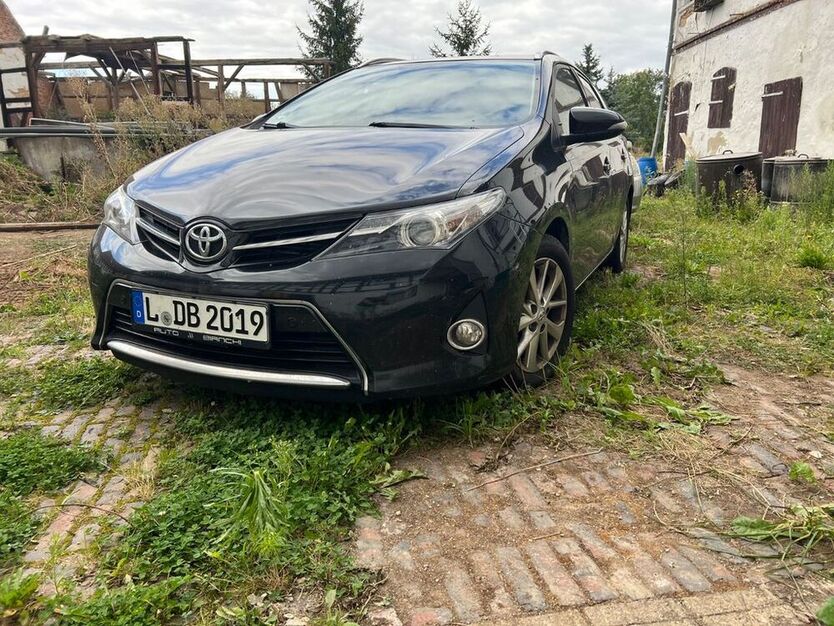 Auris Touring Sports