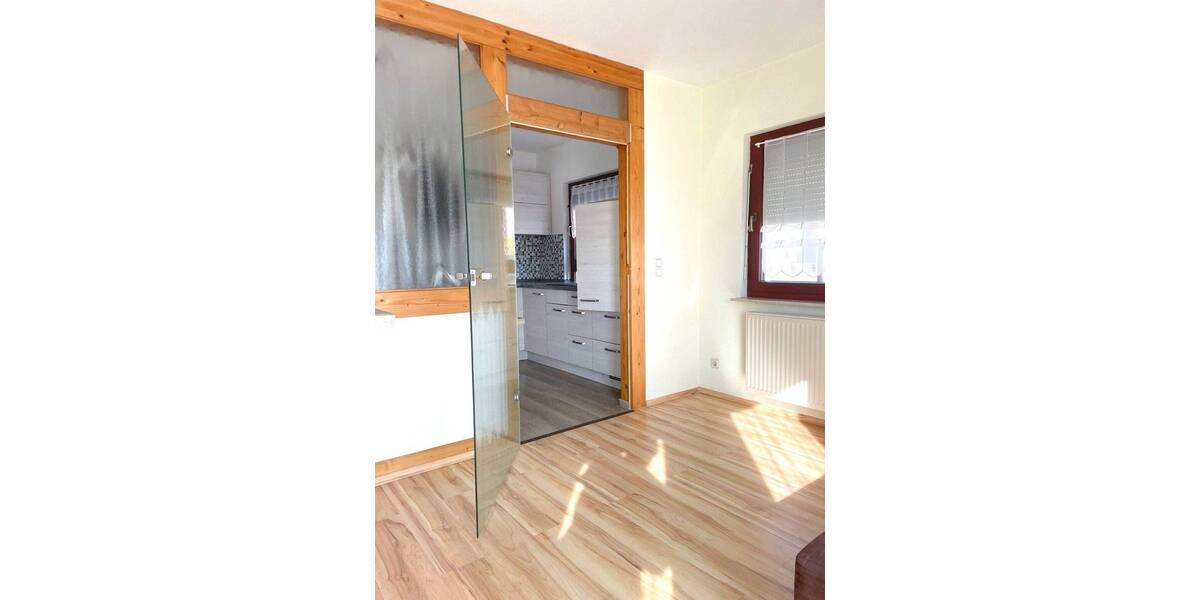 Einfamilienhaus Meerane - 4 Zimmer, 110 m&sup2;, 299.000&euro; | Angebot:26242438