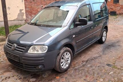 VW Caddy 330.813 km 3.299 &euro; Altenburg 04600
