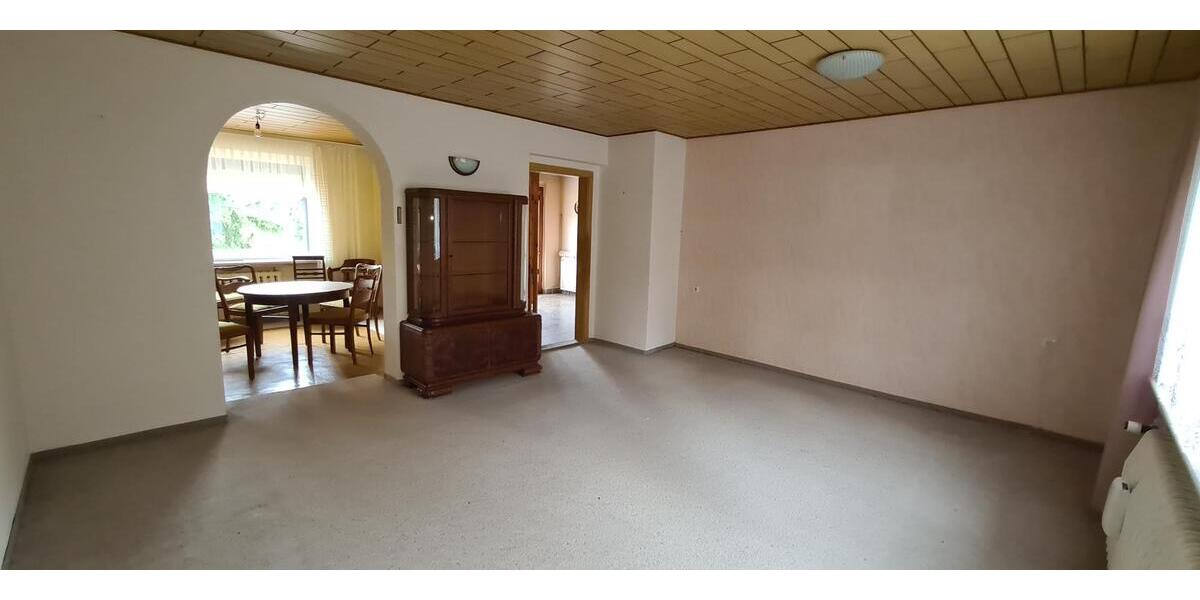 Einfamilienhaus in sehr ruhiger Dorflage, sofort beziehbar - Einfamilienhaus Hermsdorf | Angebot:26235304